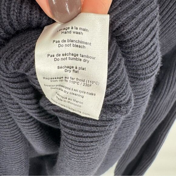 MAISON KITSUNE Baby Fox Patch Loose Pullover Sweater in Navy Wool Cotton Small - Picture 7 of 7